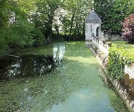 Chateau De Naze Vivy-saumur 3*