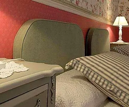 Bed & Breakfast Chateau De Naze Vivy-saumur Vivy