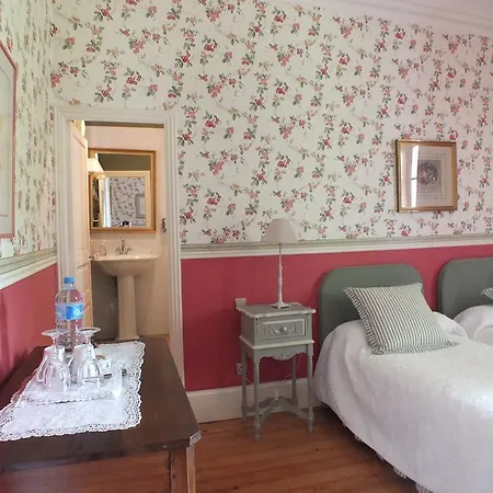 Chateau De Naze Vivy-saumur 3*