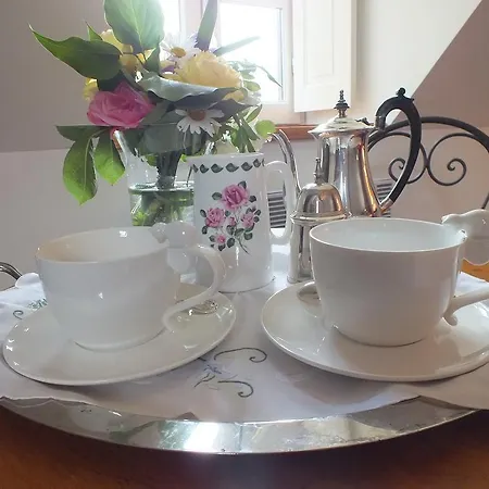Chateau De Naze Vivy-saumur Bed & Breakfast 3*