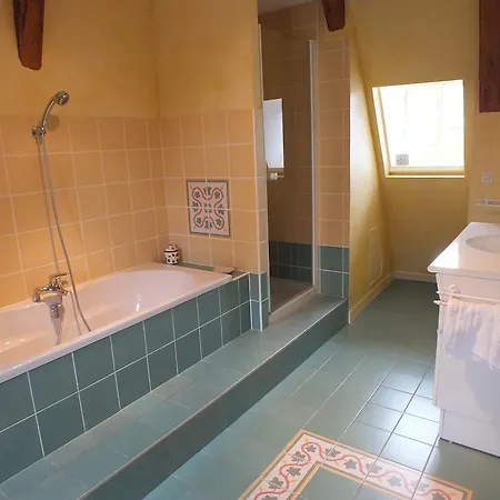 Chateau De Naze Vivy-saumur Vivy