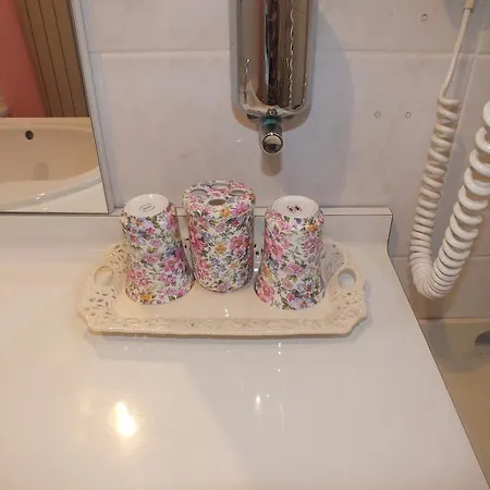 Chateau De Naze Vivy-saumur Bed & Breakfast Vivy