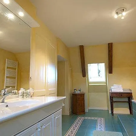 Chateau De Naze Vivy-saumur Vivy