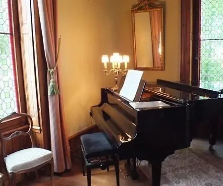 Chateau De Naze Vivy-saumur 3* Vivy