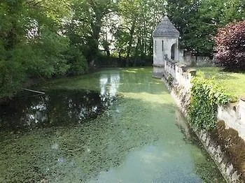 Chateau De Naze Vivy-saumur 住宿加早餐酒店 3*